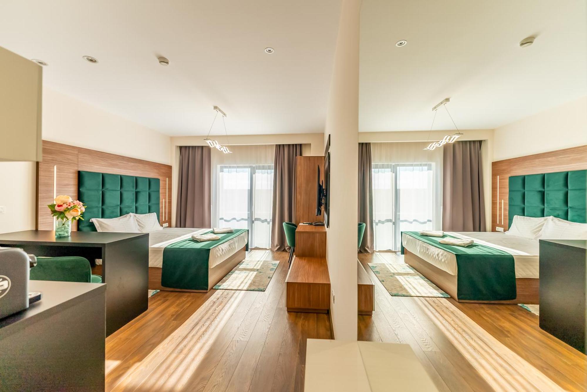 M City Aparthotel Arad Exteriér fotografie