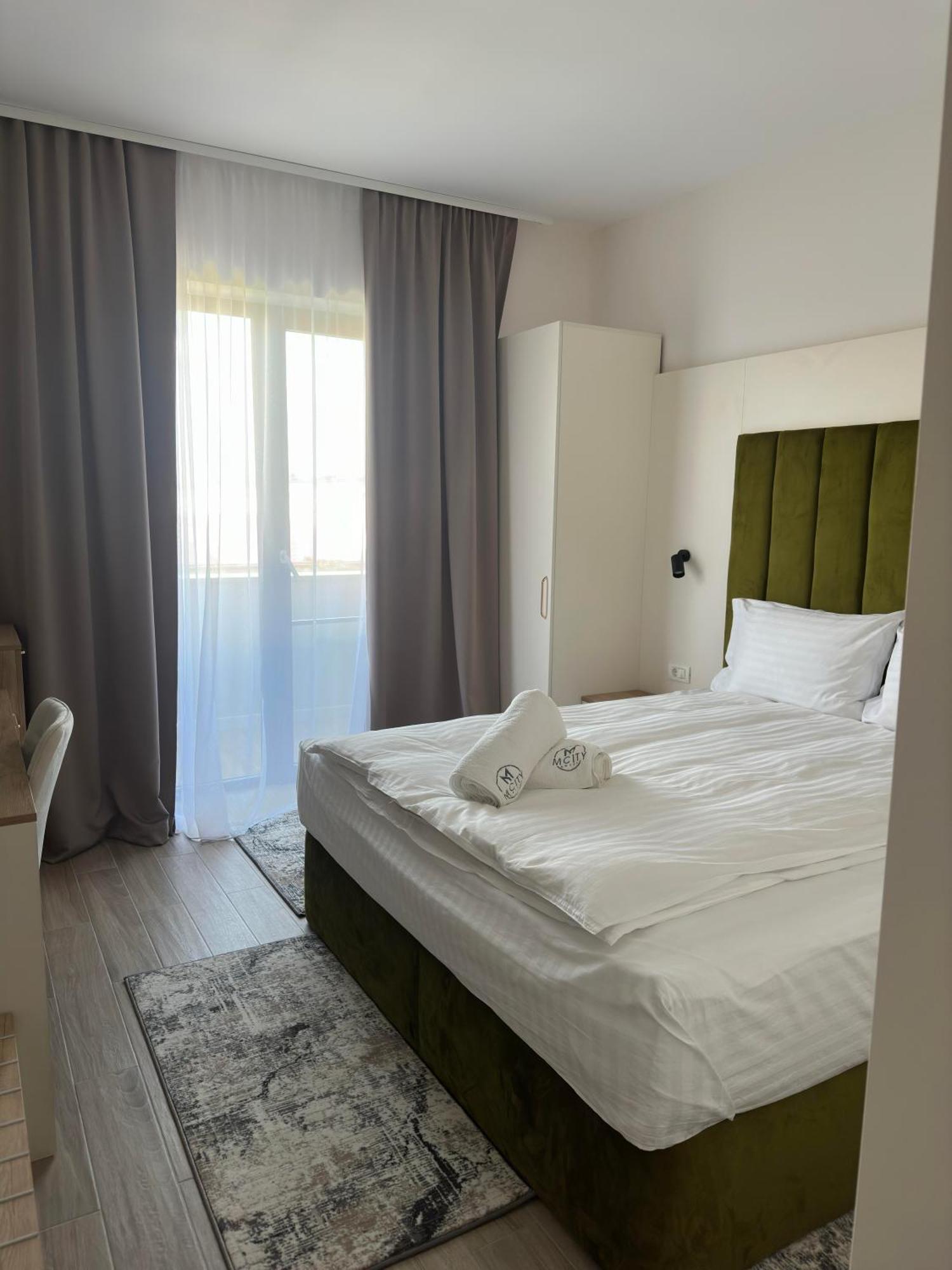 M City Aparthotel Arad Exteriér fotografie